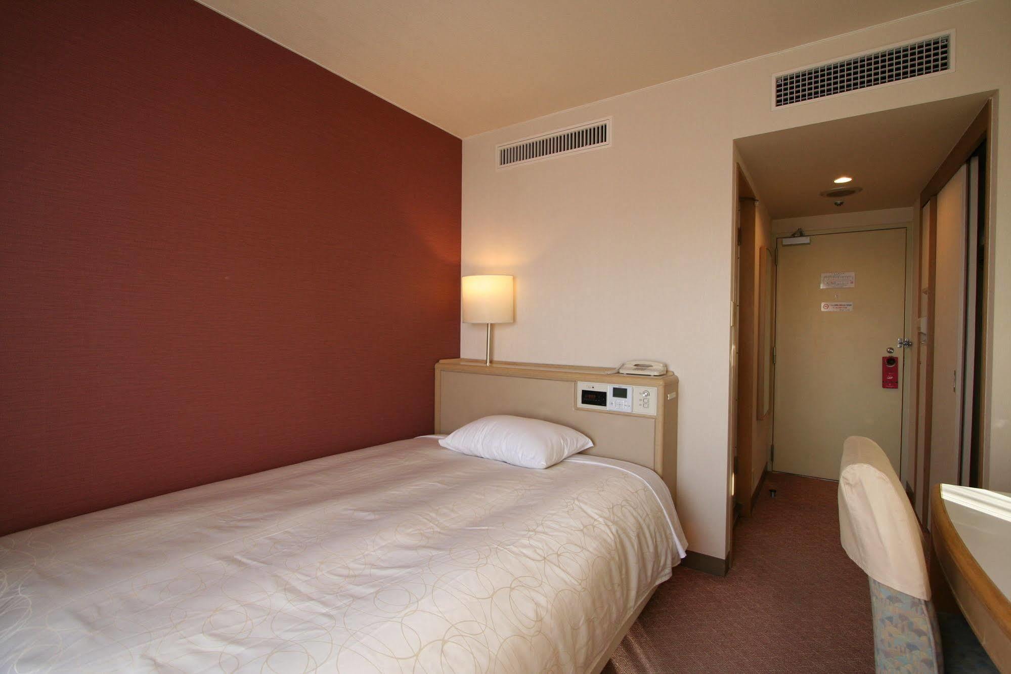 Tokyo Dai-Ichi Hotel Matsuyama Мацуяма Екстериор снимка