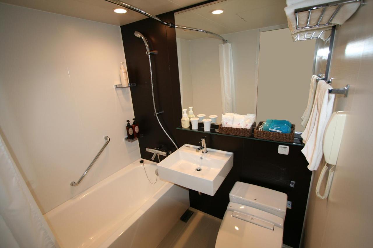 Tokyo Dai-Ichi Hotel Matsuyama Мацуяма Екстериор снимка